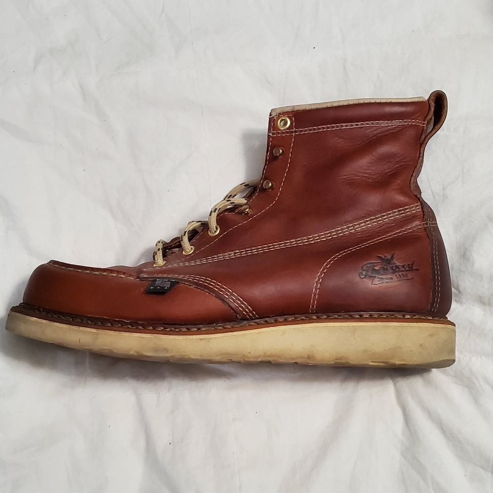 **SOLD** Thorogood Soft Toe Mens Boots Size 10